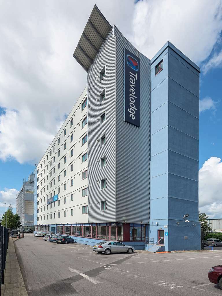 Travelodge London Wembley Exterior photo